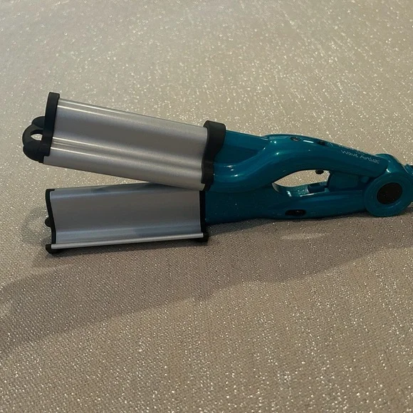 BedHead Wave Artist Deep Waver - Picture 8 of 10